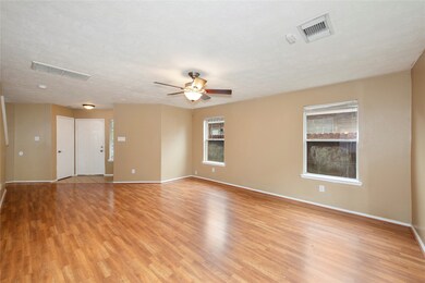 33118 Cottonwood Bend, Magnolia, TX 77354 - photo 2