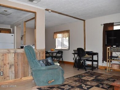 005_Living Room
