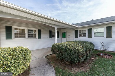 12107 Whitehall Dr, Bowie, MD 20715 - photo 2