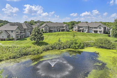 663 Greenview Cir unit 55-27, Lake Geneva, WI 53147 - photo 2