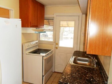 523 W Barner St, Allentown, PA 18103 - photo 7