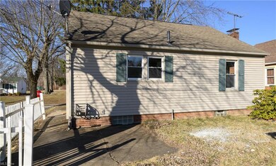 1328 Spring Ave NE, Canton, OH 44714 - photo 3