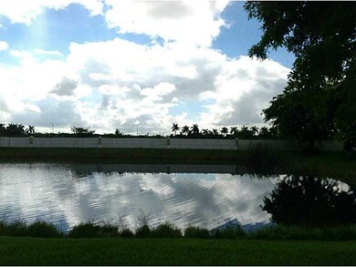 10957 NW 43rd Ln, Doral, FL 33178 - photo 2