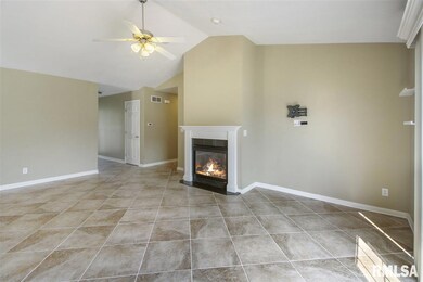 6002 W Charleston Ct, Peoria, IL 61607 - photo 6