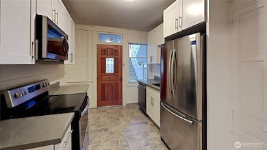 914 N 40th St, Seattle, WA 98103 - photo 2