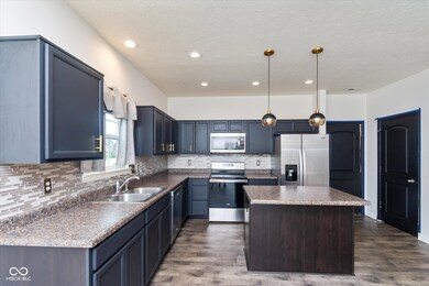 8112 Bluesage Way, Plainfield, IN 46168 - photo 2