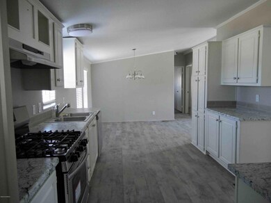 7 kitchen toward dinning area