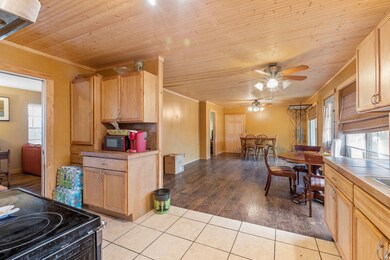 1003 W Hill St, Fredericksburg, TX 78624 - photo 7