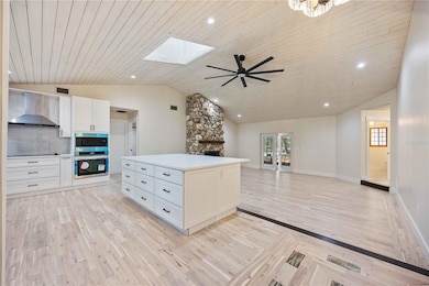 4916 Hidden Oaks Trail, Sarasota, FL 34232 - photo 2