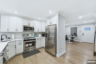 15 Rector Ave unit 2, Woodbridge, NJ 07095 - photo 5