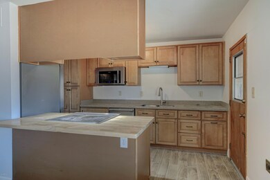 1702 W Dunlap Ave-7