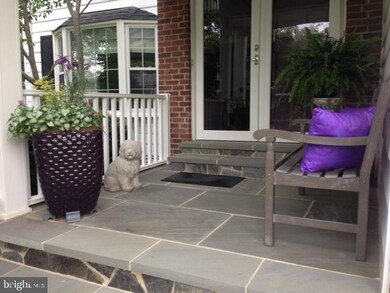 13404 Virginia Willow Dr, Fairfax, VA 22033 - photo 2