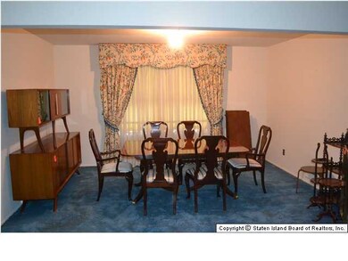 915 Jewett Ave, Staten Island, NY 10314 - photo 4