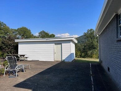 544 Inman Rd 8