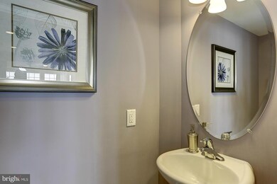 19122 Red Maple Dr, Hagerstown, MD 21742 - photo 7