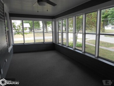300 W Cass St, Osceola, IA 50213 - photo 4