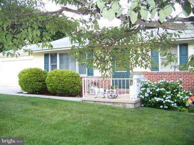 5805 Westchester Hills Ct, Sykesville, MD 21784 - photo 2