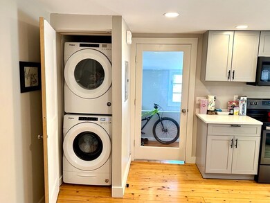 41 Holyoke St unit 2, Northampton, MA 01060 - photo 3