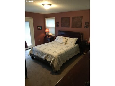 Bedroom, Owner's Suite