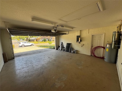 2082 Old Arbor Ct, Sarasota, FL 34232 - photo 2