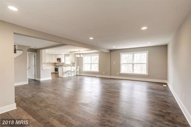 4619 Lawn Ct, Fairfax, VA 22032 - photo 5