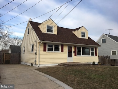 527 Griscom Dr, Woodbury, NJ 08096 - photo 2