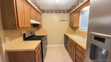 7201 S Date Place, Broken Arrow, OK 74011 - photo 4