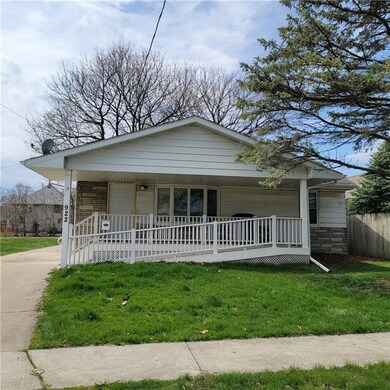 922 E 24th St, Des Moines, IA 50317 - photo 3