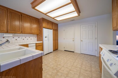 2129 Princeton Way-16
