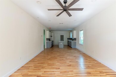 311 N Walnut St, Cleburne, TX 76033 - photo 2