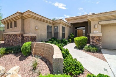 1203 W Weatherby Way Chandler-small-002-