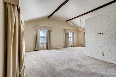 Living room 3