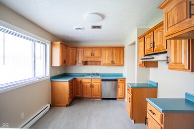 1162 Mcclure Rd, Columbus, IN 47201 - photo 6