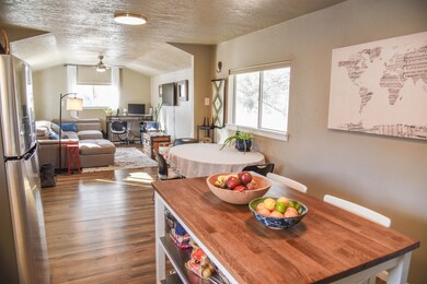 2305 New Mexico 522 unit B, Questa, NM 87556 - photo 4