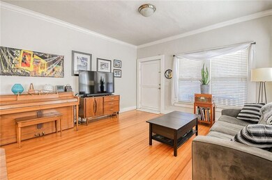 736 E Boyd, Front door view