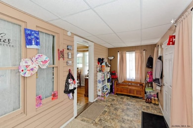 654 Draper Ave, Schenectady, NY 12306 - photo 3