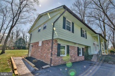 6517 Belleview Dr, Columbia, MD 21046 - photo 2