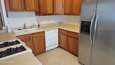 2722 N Estrella Ave, Tucson, AZ 85705 - photo 4