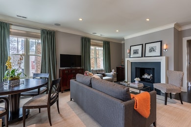 2648 N Wayne Ave, Chicago, IL 60614 - photo 3