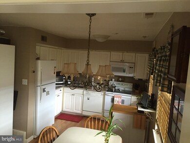 39 Kearney Dr, North Wales, PA 19454 - photo 3