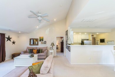 2839 Laurel Wind Blvd unit 2839, Lewis Center, OH 43035 - photo 4