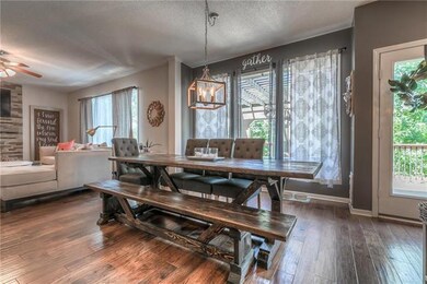 Beautiful engineered hardwoods thru-out the entire