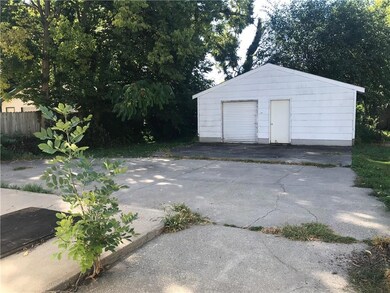 2807 Des Moines St, Des Moines, IA 50317 - photo 2