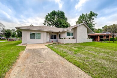 10230 Envoy St, Houston, TX 77016 - photo 2