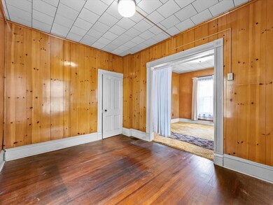 1020 12th Ave SE, Cedar Rapids, IA 52401 - photo 5