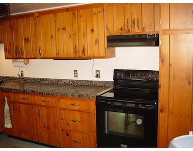 127 Waltham St, Hanson, MA 02341 - photo 4