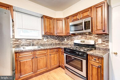 205 Cabin Branch Rd, Capitol Heights, MD 20743 - photo 2