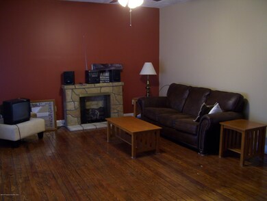 209 Lawrence St, Archbald, PA 18403 - photo 3