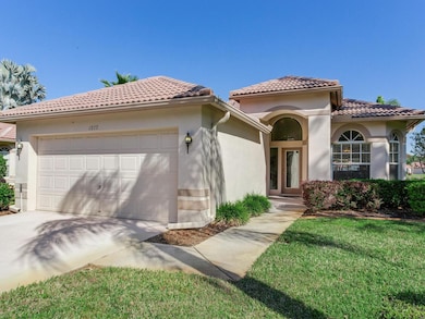 1277 Lindenwood Dr, Tarpon Springs, FL 34688 - photo 3