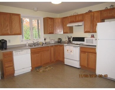 29 Daffodil Ct unit 29, South Grafton, MA 01560 - photo 2